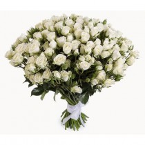 Букет из 25 белых кустовых роз